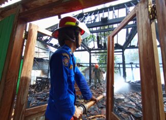 Satu Rumah dan Sebagian Dapur Terbakar, Kerugian Mencapai Puluhan Juta Rupiah