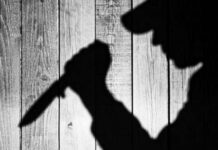 Geger! Pembeli Sate Ditusuk Orang Tak Dikenal