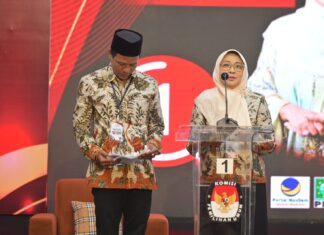 Debat Pilkada, Pasangan Lilies-Zaeni Tampil Tenang & Lebih Merakyat