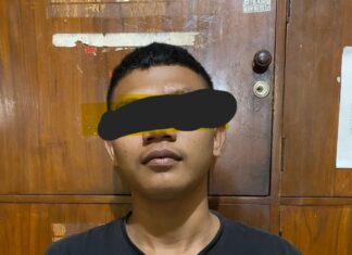 Polisi Gadungan Rampas Handpone