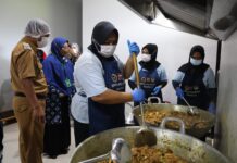 Wabup Kulonprogo & Ahli Gizi Sidak SPPG Polda DIY