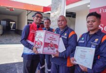 Pertamina Apresiasi Dedikasi awak Mobil Tangki Fuel Terminal Malang di Momen Nataru
