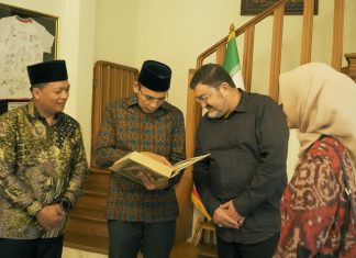 Ketua OIAA Indonesia Bertemu Duta Besar Iran