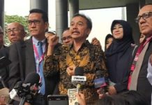 Kejari Jaksel Kabulkan Penangguhan Penahanan Roy Suryo dan Dokter Tifa