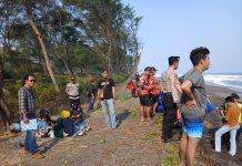 Bocah 8 Tahun Terseret Ombak Pantai Goa Cemara