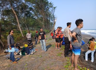 Bocah 8 Tahun Terseret Ombak Pantai Goa Cemara