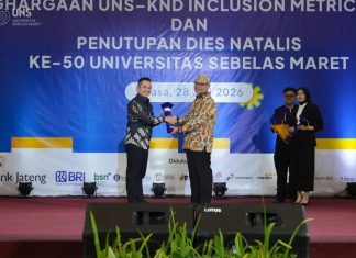 Puluhan Mahasiswa Raih Gelar Doktor di UNS