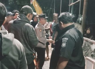 Bonceng Istri dan Anak, Polisi Tangkap Pencurian HP di Dasbor Motor yang Viral