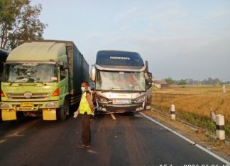 Dua Orang Tewas dalam Kecelakaan di Jalan Yogya-Wates