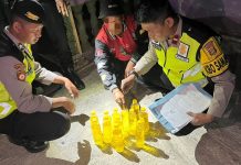 Ratusan Botol Miras Disita Polisi