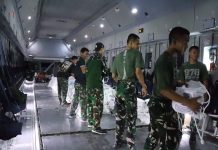 Hari Keenam Pascagempa, TNI Kerahkan 5.254 Personel dan 293 Ton Bantuan ke NTT