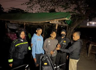 Motor Jumping-Jumping, 2 Pelajar Kedapatan Bawa Clurit