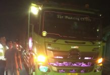 Tabrak Truk Berhenti, Pemotor Tewas di Lokasi