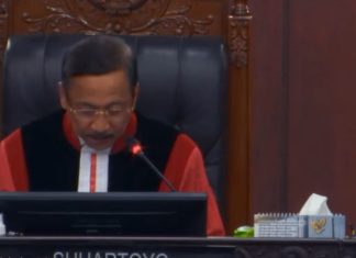 MK Tolak Permohonan Denny Indrayana Terkait Ijazah Gibran